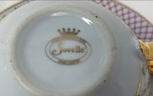Load image into Gallery viewer, Set Of 3 Pieces Sorelle Multicolor Printed Fine Porcelain Teapot Cup & Saucer