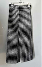 Load image into Gallery viewer, Zara Womens Black White Houndstooth Flat Front Wide-Leg Trouser Pants Size XS