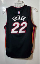 Load image into Gallery viewer, Nike Mens Black Miami Heat Jimmy Butler #22 NBA Jersey Size Large