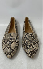 Load image into Gallery viewer, Express Womens Brown White Snakeskin Print Flat Penny Loafer Shoes Size 6