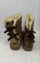 Load image into Gallery viewer, UGG Womens Bailey Bow Brown Black Animal Print Round Toe Snow Boots Size 8