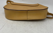Load image into Gallery viewer, RR Womens Tan Leather Inner Pocket Adjustable Strap Crossbody Bag Made In Italy