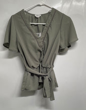 Load image into Gallery viewer, Sienna Sky Womens Green Short Sleeve V-Neck Tie Waist Blouse Top Size S