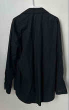 Load image into Gallery viewer, Van Heusen Mens Black Long Sleeve Regular Fit Wrinkle Free Dress Shirt Size L