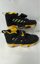 Load image into Gallery viewer, Nike Boys Diamond Turf II 488294-018 Black Yellow Lace-Up Basketball Shoes Sz 7