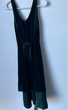 Load image into Gallery viewer, DKNY Womens Green Velvet Sleeveless V-Neck Tie Waist Midi Wrap Dress Size 10
