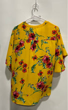 Load image into Gallery viewer, Express Womens Yellow Floral Flutter Sleeve V-Neck Blouse Top Size Large