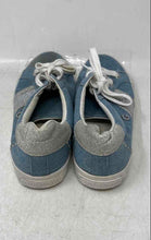 Load image into Gallery viewer, Guess Womens Madsin Blue White Denim Lace-Up Low Top Sneaker Shoes Size 10M