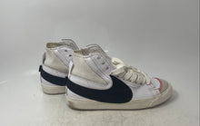 Load image into Gallery viewer, Nike Mens Blazer Mid 77 DD3111-100 White Leather Lace-Up Running Shoes Size 8.5