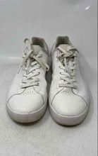 Load image into Gallery viewer, On Mens The Roger Advantage White Low Top Lace-Up Sneaker Shoes Size 11