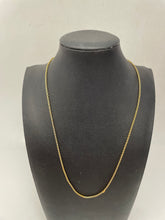 Load image into Gallery viewer, Tory Burch Women's Gold Tone Chain.