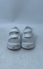 Load image into Gallery viewer, Nike Kids Star Runner 2 AT1803-014 White Hook & Loop Sneaker Shoes Size 6C