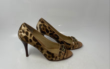 Load image into Gallery viewer, Michael Kors Womens Brown Beige Animal Print Slip-On Stiletto Pump Heels Size 8M