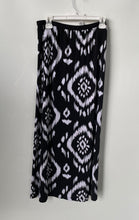 Load image into Gallery viewer, White House Black Market Womens Black White Ikat Print Maxi Skirt Size Medium