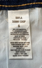Load image into Gallery viewer, Aeropostale Womens Blue Bayla Denim Skinny Cropped Jeans Pants Size 6