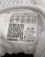 Load image into Gallery viewer, Adidas Womens EQ21 Run GX6216 White Lace-Up Low Top Sneakers Shoes Size 8.5