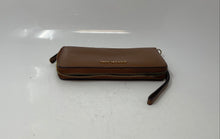 Load image into Gallery viewer, Michael Kors Womens Beige Leather Zip-Around Jet Set Travel Wristlet Wallet