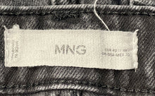 Load image into Gallery viewer, MNG Womens Black 5-Pocket Design Button Front Belt Loops Mom Jeans Size 40