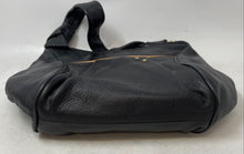 Load image into Gallery viewer, Tre Vero Womens Black Pebbled Leather Inner Pockets Shoulder Handbag