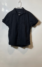 Load image into Gallery viewer, Kenneth Cole Mens Black Slim Fit Spread Collar Short Sleeve Button-Up Shirt Sz M