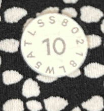 Load image into Gallery viewer, Lululemon Womens Black White Pull-On Activewear Cropped Leggings Size 10