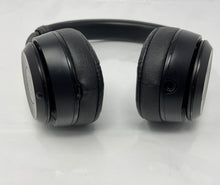 Load image into Gallery viewer, Beats By Dr. Dre Solo3 Black Wireless Over-The-Ear Headphones With Case NCL