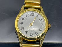 Load image into Gallery viewer, Women's Gold Tone Bracelet Watch (NCL0