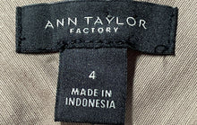 Load image into Gallery viewer, Ann Taylor Womens Khaki Flat Front Slash Pockets Straight Dress Pants Size 4