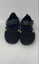 Load image into Gallery viewer, Adidas Unisex Kids Racer TR23 Black Low Top Hook And Loop Sneaker Shoes Sz 9.5K