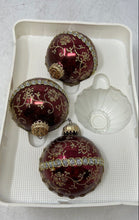Load image into Gallery viewer, Set Of 3 Pcs American Classics Burgundy And Gold Balls Christmas Ornaments
