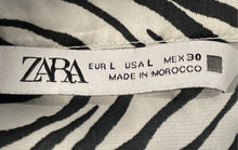 Load image into Gallery viewer, Zara Womens Black White Collared Long Sleeve Blouse Top Size Large