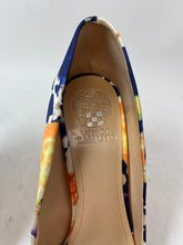 Load image into Gallery viewer, Vince Camuto Womens Kain Multicolor Floral Pointed Toe Pump Heels Size 10 M