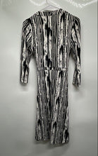 Load image into Gallery viewer, BCBGMaxazria Womens Black White Printed 3/4 Sleeve Wrap Dress Size Small