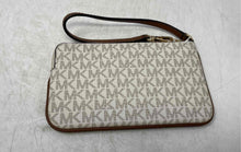 Load image into Gallery viewer, Michael Kors Womens Jet Set Travel Brown Beige Signature Wristlet Wallet
