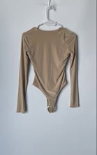Load image into Gallery viewer, Fashion Nova Womens Beige Long Sleeve V-Neck Bodysuit Blouse Top Size Small
