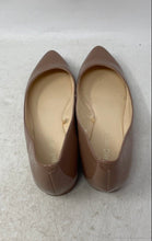 Load image into Gallery viewer, Nine West Womens Beige Patent Leather Pointed Toe Slip-On Ballet Flats Size 8