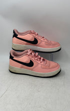 Load image into Gallery viewer, Nike Kids Air Force 1 Low BQ6980-600 Pink Lace-Up Sneaker Shoes Size 7Y