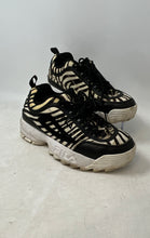 Load image into Gallery viewer, Fila Womens Disruptor 2 Black & White Animal Print Lace-Up Sneaker Shoes Size 7