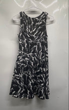Load image into Gallery viewer, Express Womens Black White Swirl Print Party Cocktail Fit & Flare Dress Size 6