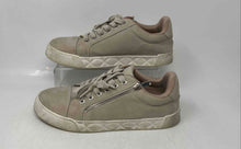 Load image into Gallery viewer, Jeossy Womens DJY8017 Beige Round Toe Low Top Lace-Up Sneaker Shoes Size 7