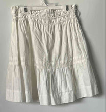 Load image into Gallery viewer, Anthropologie Womens White Smocked Pull-On Tiered Mini Skirt Size X-Small