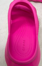 Load image into Gallery viewer, Crocs Unisex Mega Crush Triple Pink Open Toe Slide Sandals Size M4 W6