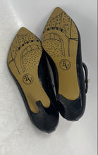 Load image into Gallery viewer, Bella Vita Womens Black Animal Print Pointed Toe Pumps Heels Size 7.5