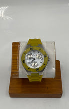 Load image into Gallery viewer, Authentic Invicta Women's Yellow/Silver Tone Watch. Weight 68g