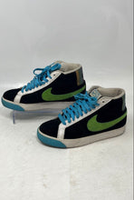 Load image into Gallery viewer, Nike Womens Blazer Mid 6.0 342256-031 Black Lace-Up Mid Top Sneakers Shoes Sz 6