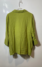 Load image into Gallery viewer, Zara Womens Green Spread Collar 3/4 Sleeve Button-Up Shirt Size Medium