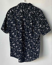 Load image into Gallery viewer, H&M Mens Blue Floral Short Sleeve Collared Slim Fit Button-Up Shirt Size Large