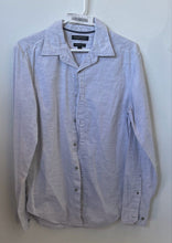 Load image into Gallery viewer, Banana Republic Mens Gray Heather Camden Fit Button-Up Shirt Size Small