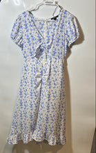 Load image into Gallery viewer, Forever 21 Womens Blue White Floral V-Neck Cutout Short Sleeve A-Line Dress Sz L