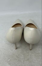 Load image into Gallery viewer, Nine West Womens Gemmha Beige Pointed Toe Slip-On Pump Heels Size 9